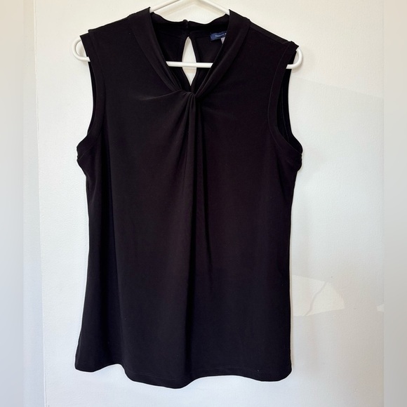 Tommy Hilfiger Tops - 🎉4/30$🎉 Tommy Hilfiger Black Sleeveless Twist Neck Top - Size L